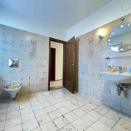 Lap103 - Grosse Monteurwohnung Uebergangswohnung Apartmán Lappersdorf (Regensburg)